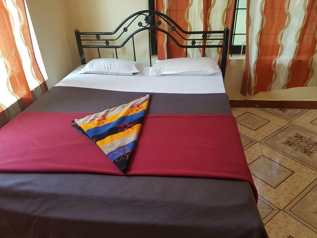 קלנגוטה Sea Breeze Inn Resort מראה חיצוני תמונה