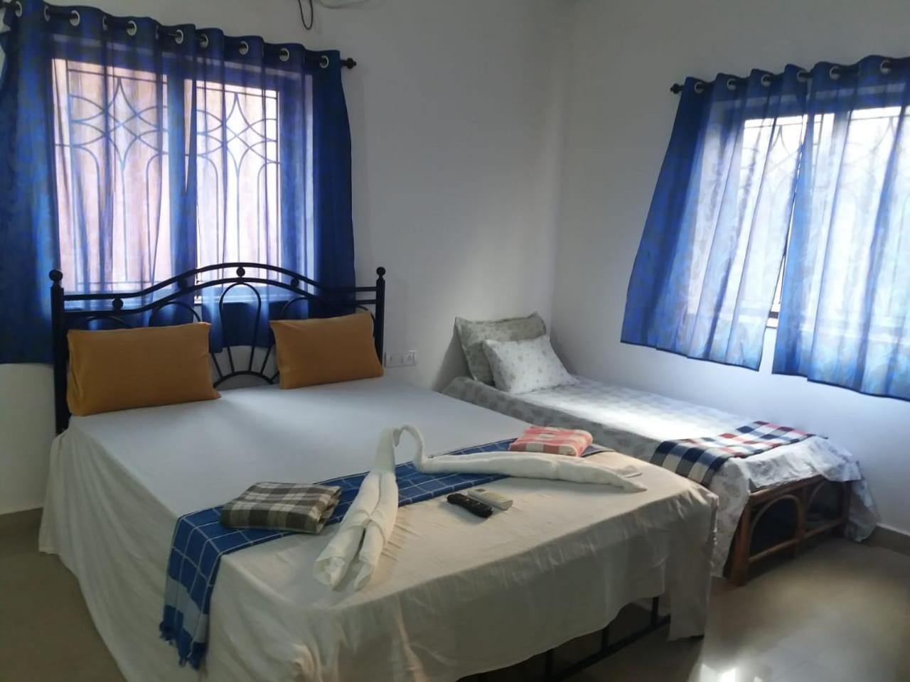 קלנגוטה Sea Breeze Inn Resort מראה חיצוני תמונה