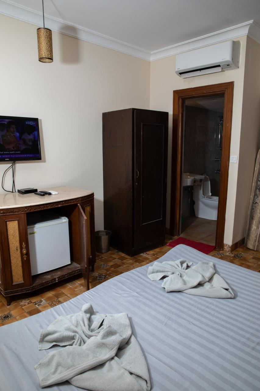 קלנגוטה Sea Breeze Inn Resort מראה חיצוני תמונה